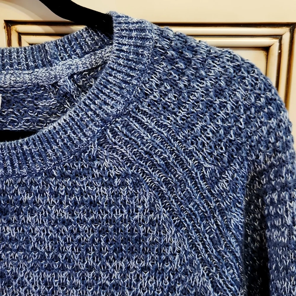 Sweater - Picture 5 of 5